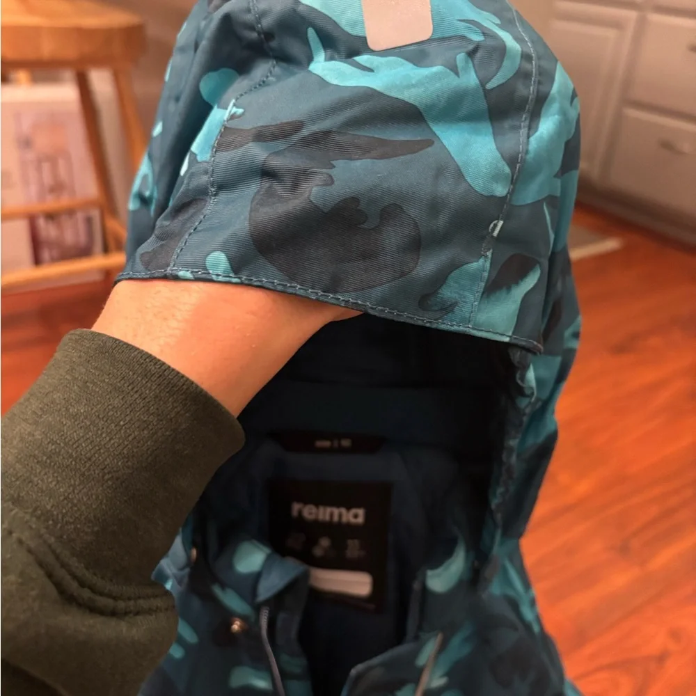 Blue Otter print Hooded Snowsuit - Picture 8 of 9